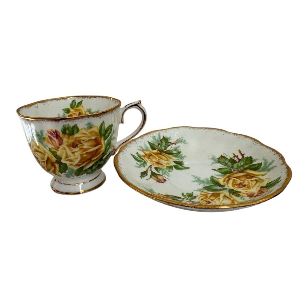 Vintage Royal Albert Yellow Tea Rose Gold Spray Cup & Saucer; England Teacup - Picture 4 of 7